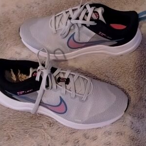 Women's Nike Shoes
